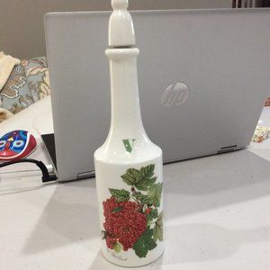 Portmeirion/The Red Currant Vinegar Cruet